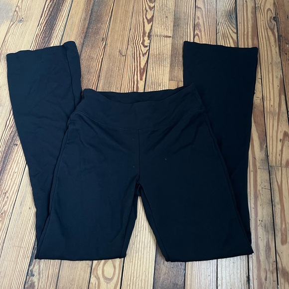 Glassons Straight Leg Leggings - Picture 3 of 3